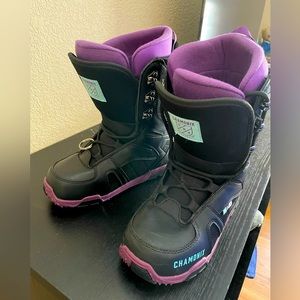Chamonix women’s snowboard boots